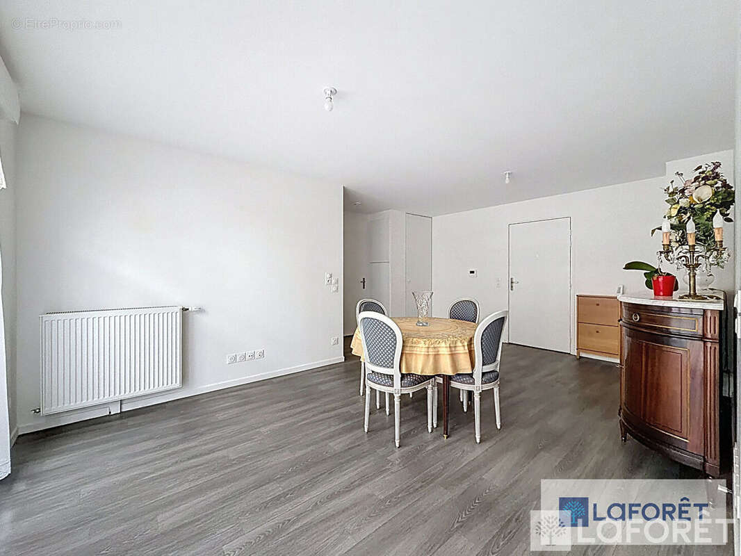 Appartement à LE PLESSIS-TREVISE