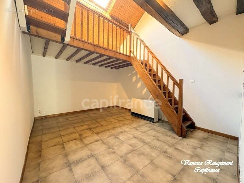 Maison à BRIENON-SUR-ARMANCON