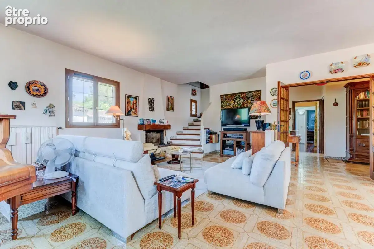 La colle-sur-loup – maison individuelle 300 m² – 2 appartements – terrain 1 703 m² – calme - photo 3