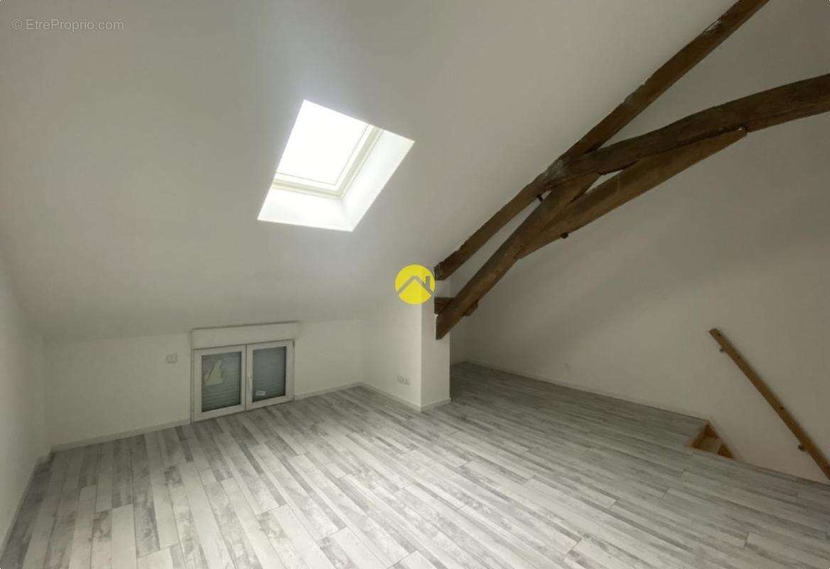 Appartement à FOURCHAMBAULT