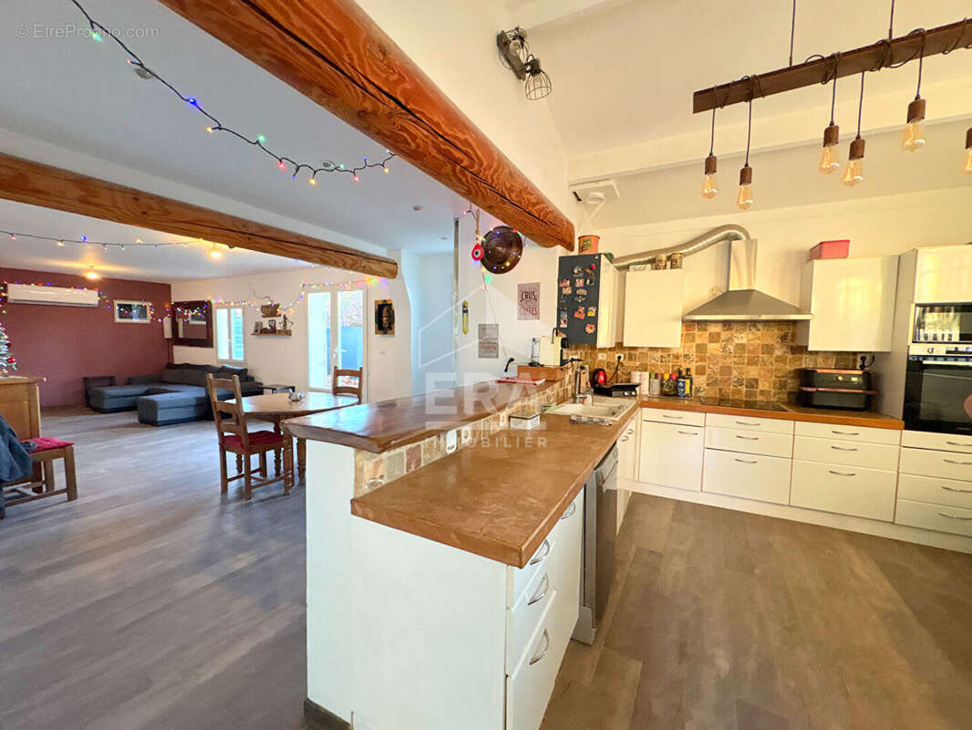 Maison à VILLELAURE