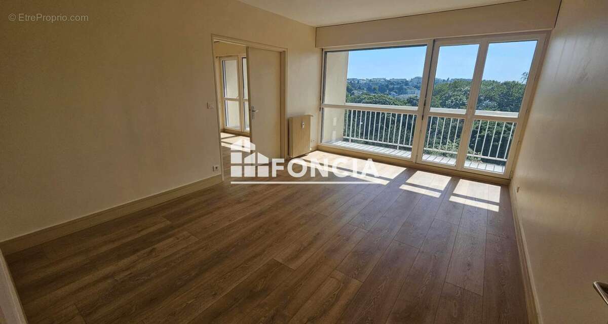 Appartement à SAINT-GERMAIN-EN-LAYE