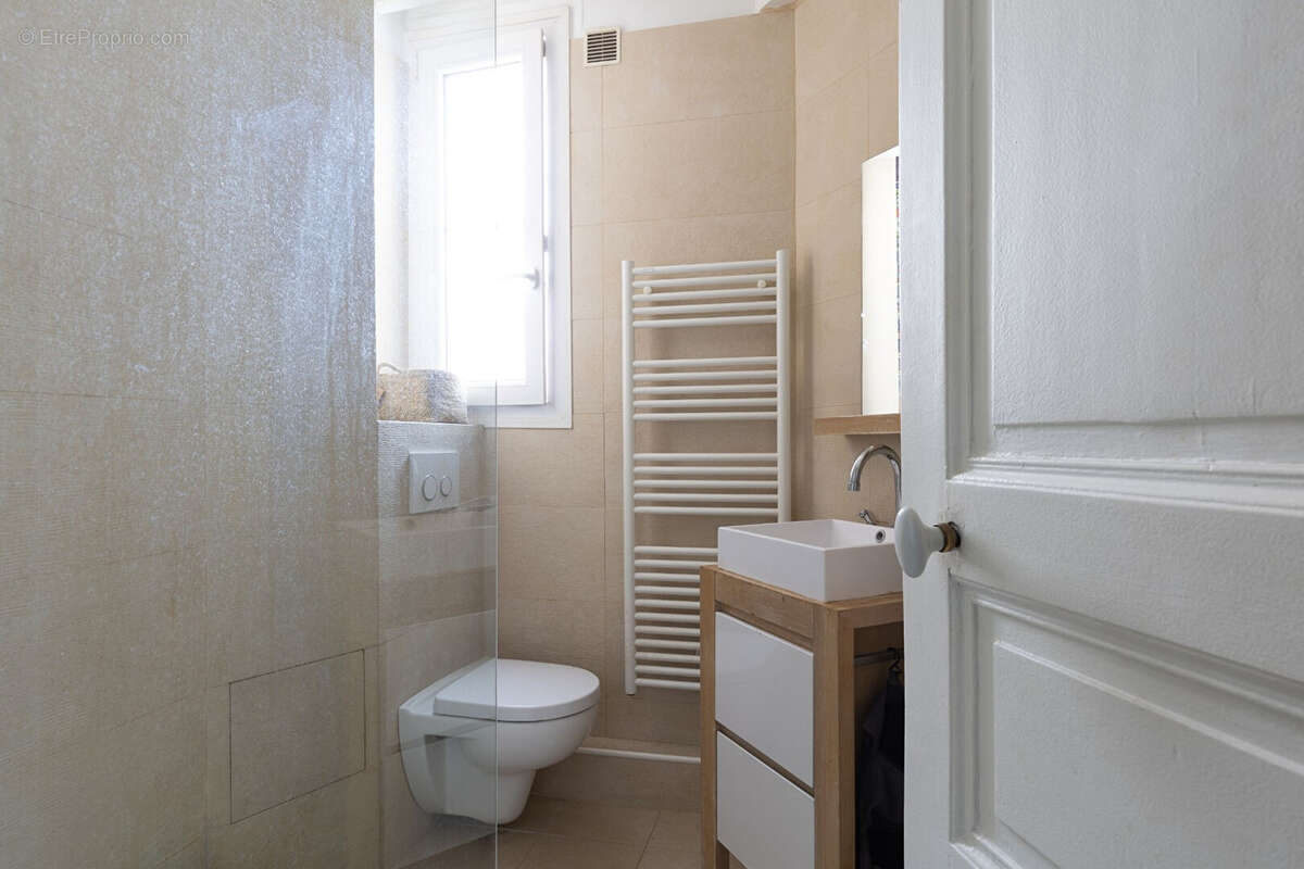 Appartement à PARIS-3E