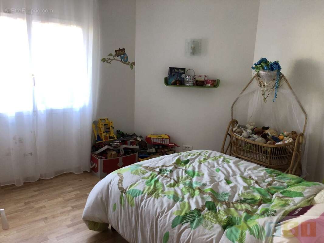 Maison à MONTREJEAU