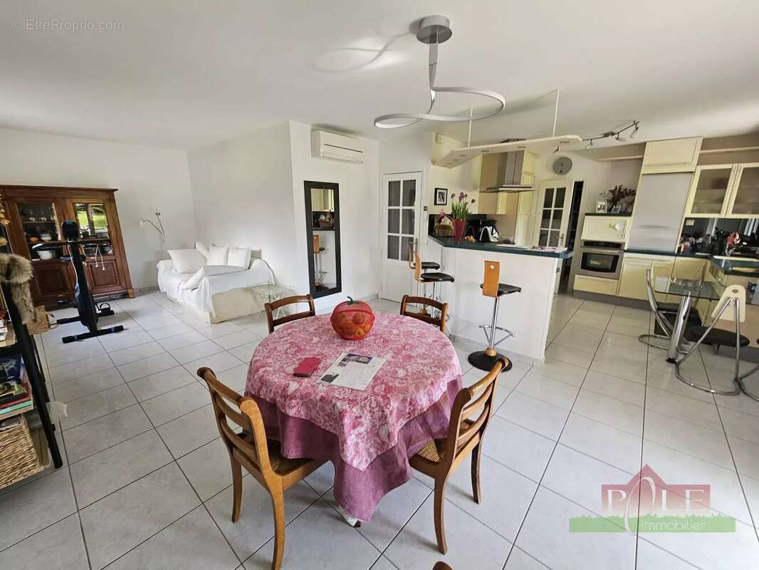 Maison à SAINT-ROMAIN-EN-GAL