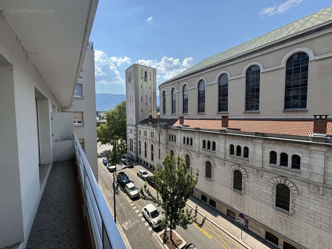 Appartement 96 m² à Grenoble  - photo 2