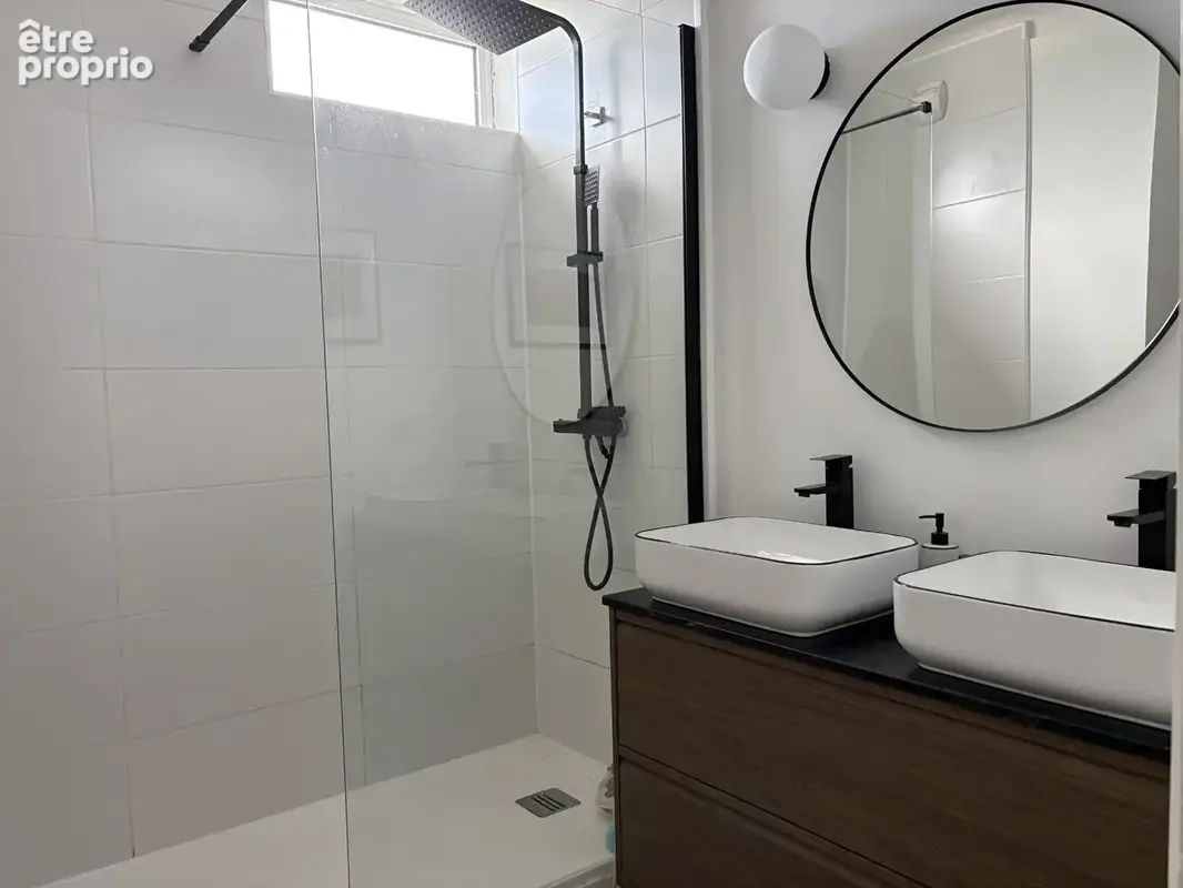 Appartement traversant 86,70 m² rénové avec goût au 6e et dernier étage avec balcons, parking et cave dans résidence de standing - photo 13