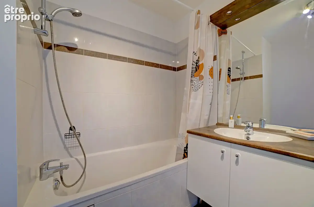 Appartement SURESNES 2 pièce(s) 38.2 m2 - photo 9