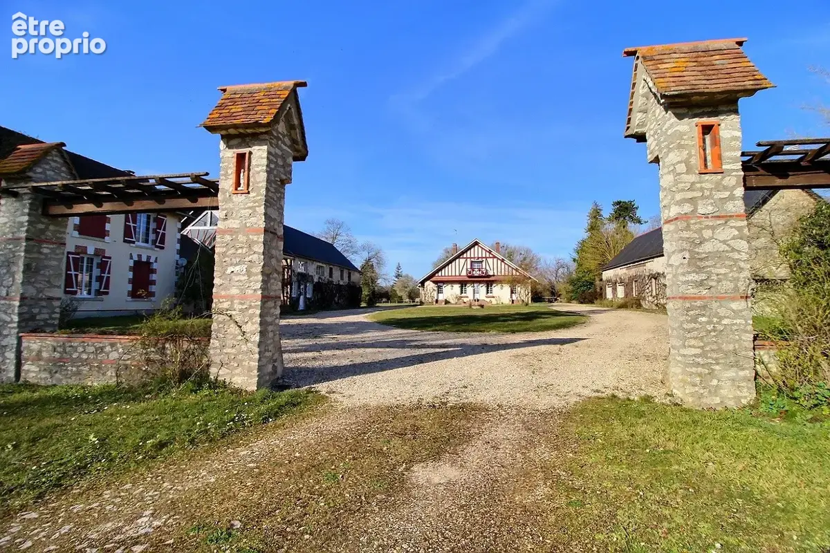 Domaine de caractère au cœur de la nature   Plus de 10 hectares de terrain - photo 9