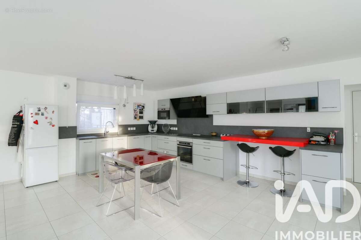 Photo 4 - Appartement à CHOISY-LE-ROI