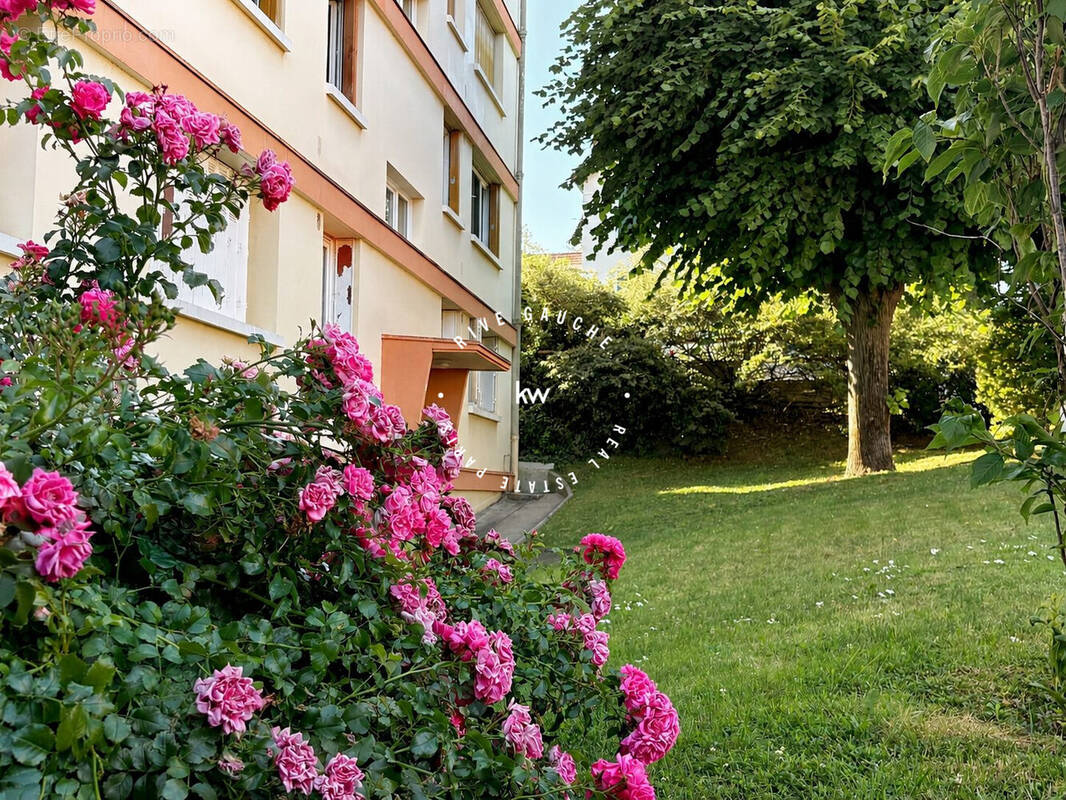 Façade avant - Appartement à CLAMART