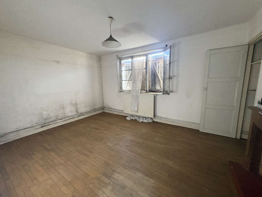 Maison à HANGEST-SUR-SOMME