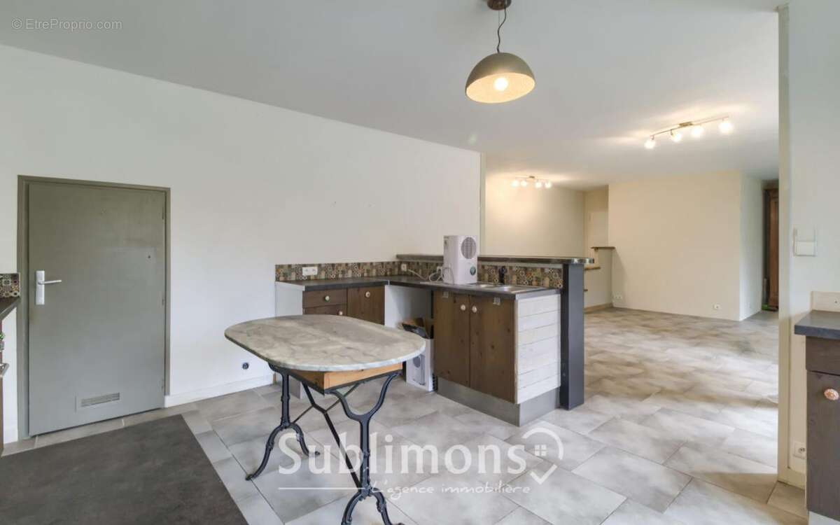 Maison à LA CHAPELLE-NEUVE