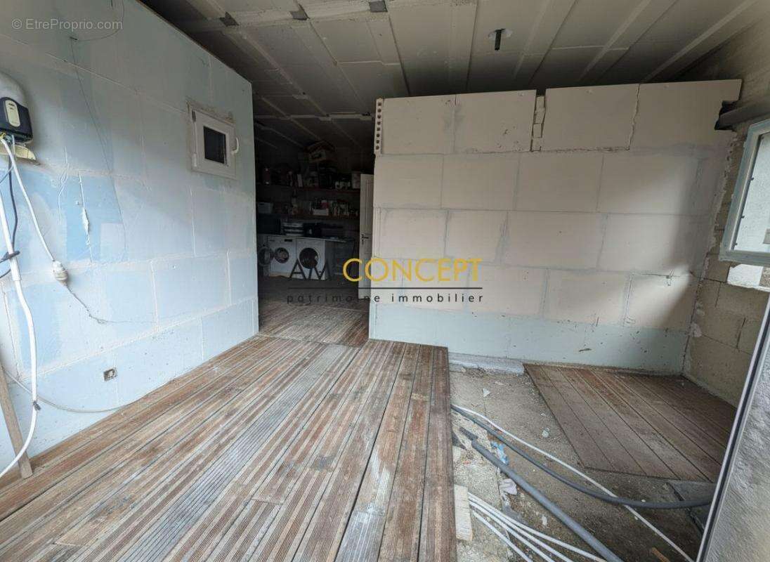 Grande maison d'environ 200 m² à finir de construire - Ben - photo 7