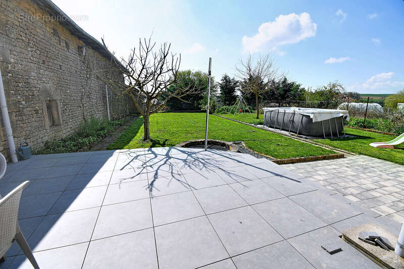 Maison à MERCY-LE-BAS