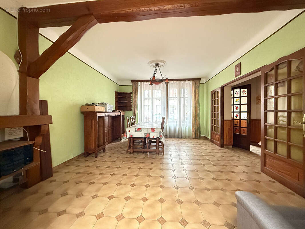 Maison à ROSIERES-AUX-SALINES