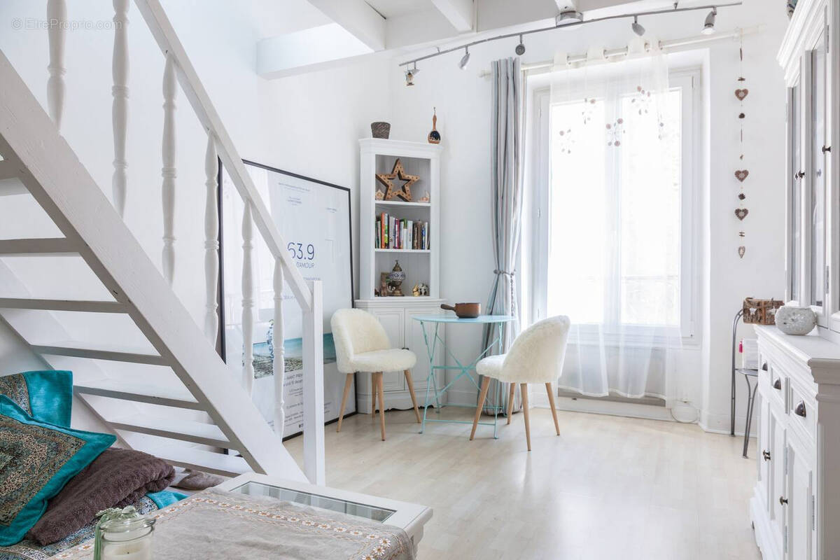 Appartement à PARIS-19E