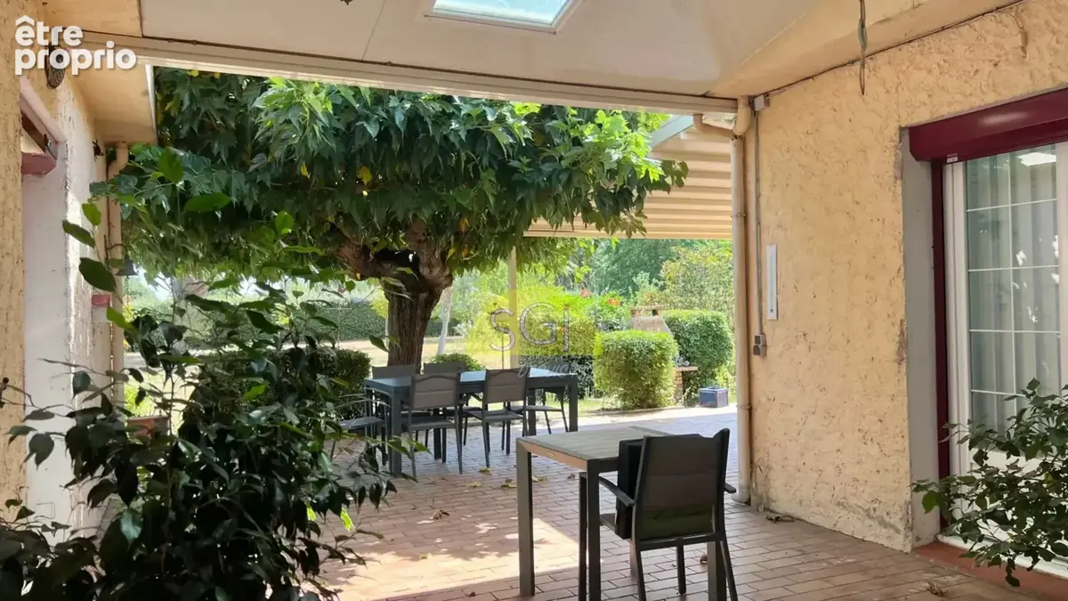 Belle propriété sur un parc arboré de 6 619 m² - photo 18