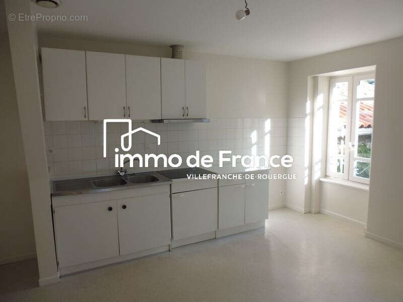 Immeuble de rapport  333 m2+ jardin -5 logements - photo 8