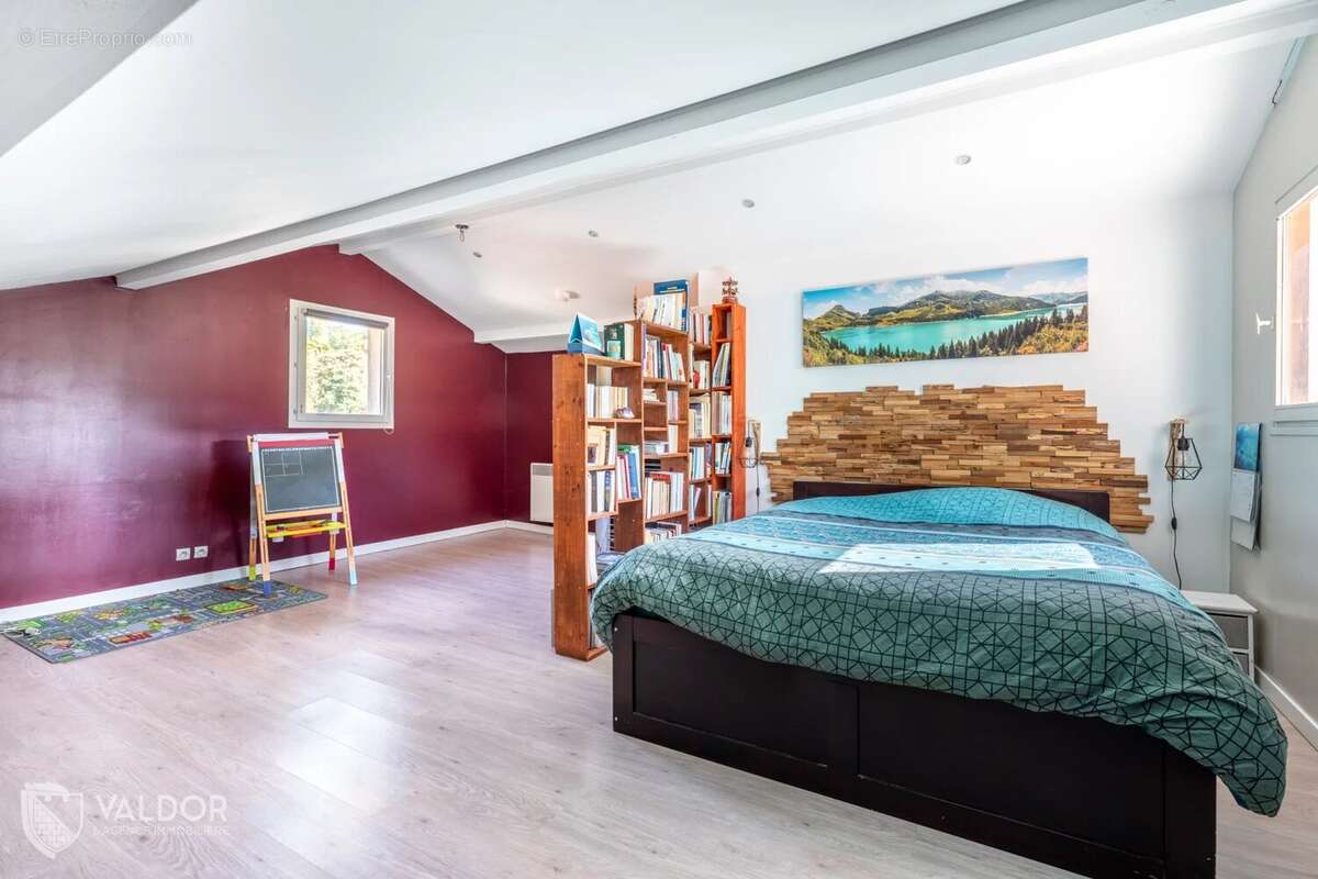 Maison à FONTAINES-SUR-SAONE