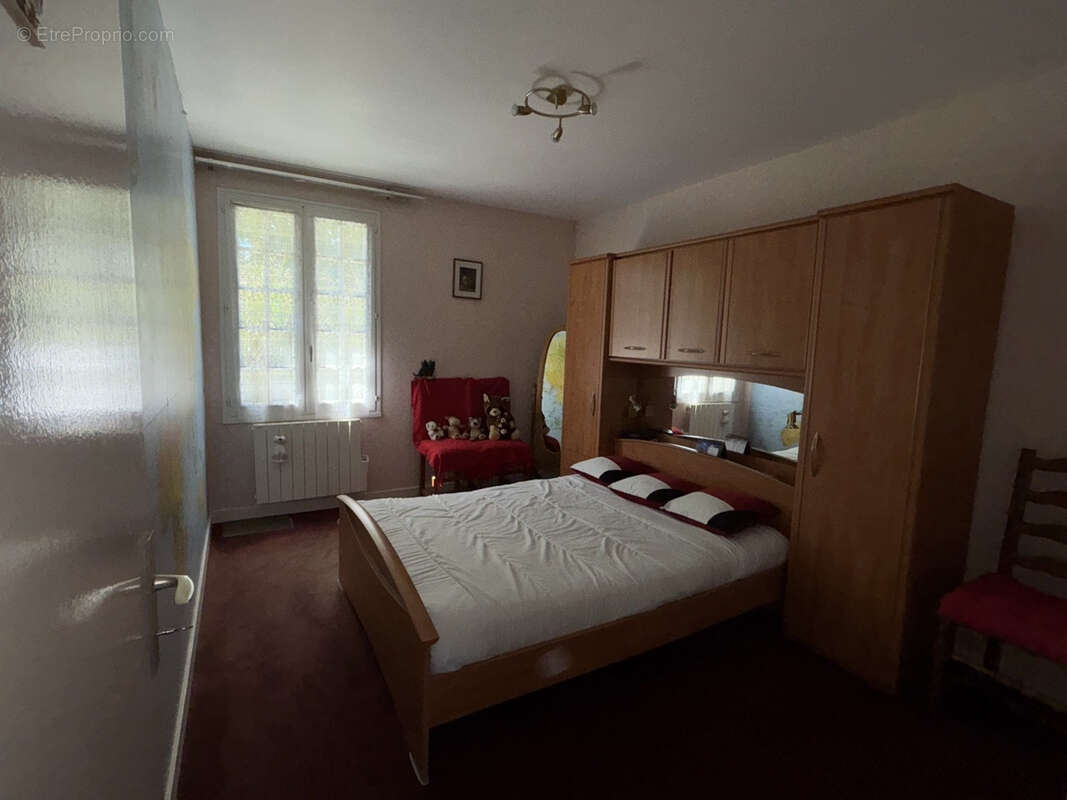 Maison à SAINT-BRIS-DES-BOIS