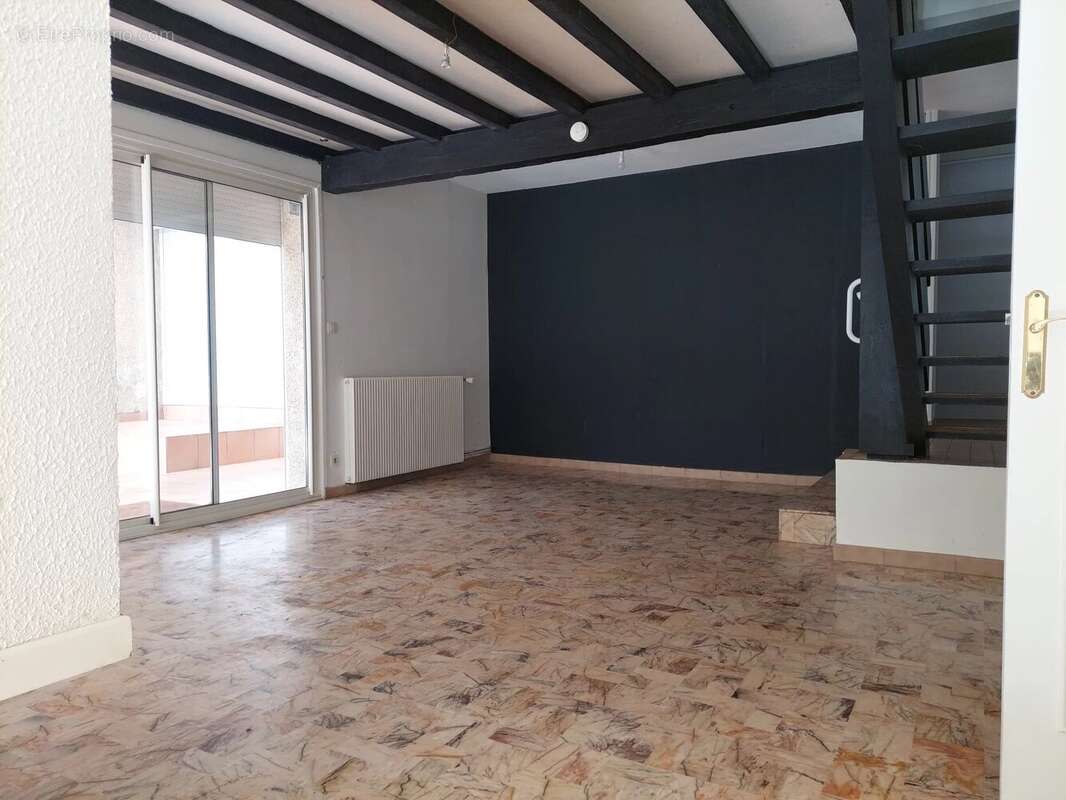 Maison à MONTESQUIEU-VOLVESTRE