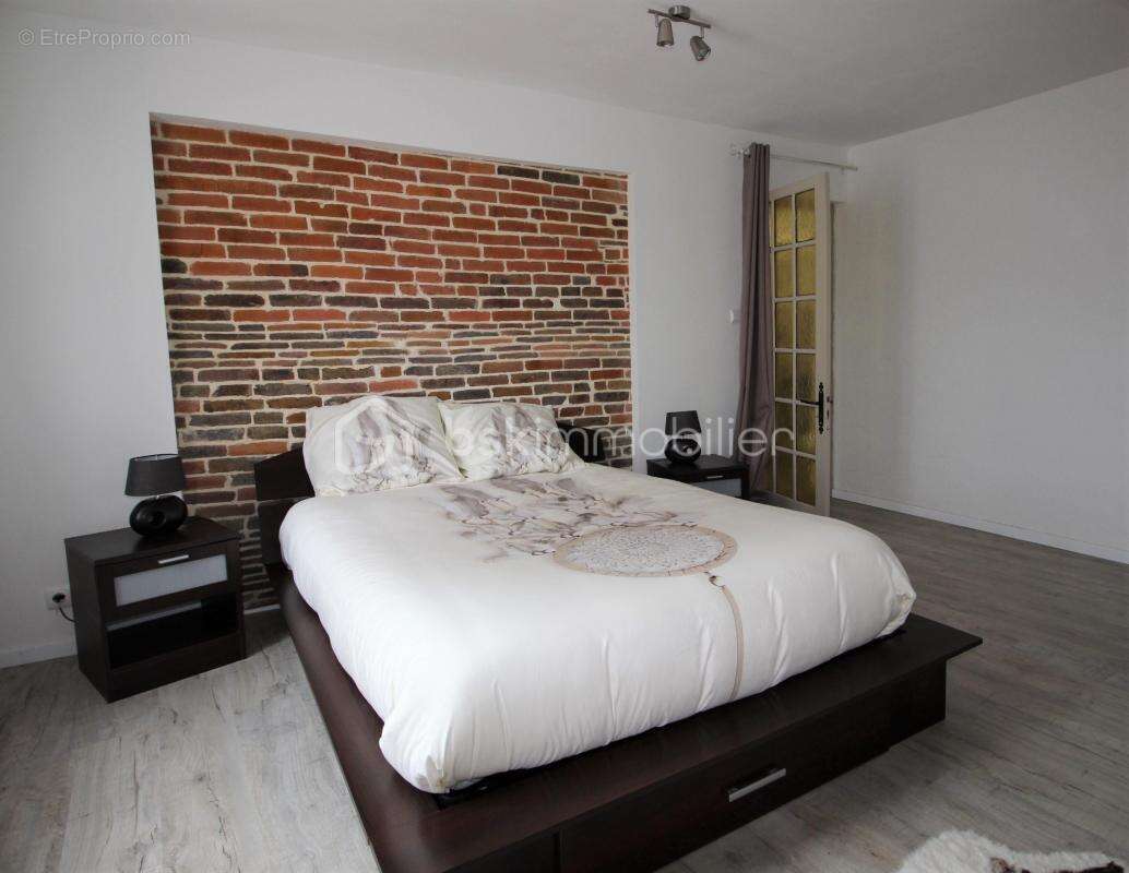 Maison à SOMMECAISE