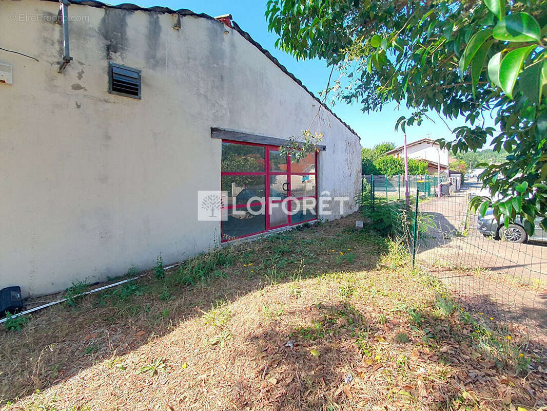 Commerce à VILLEMUR-SUR-TARN