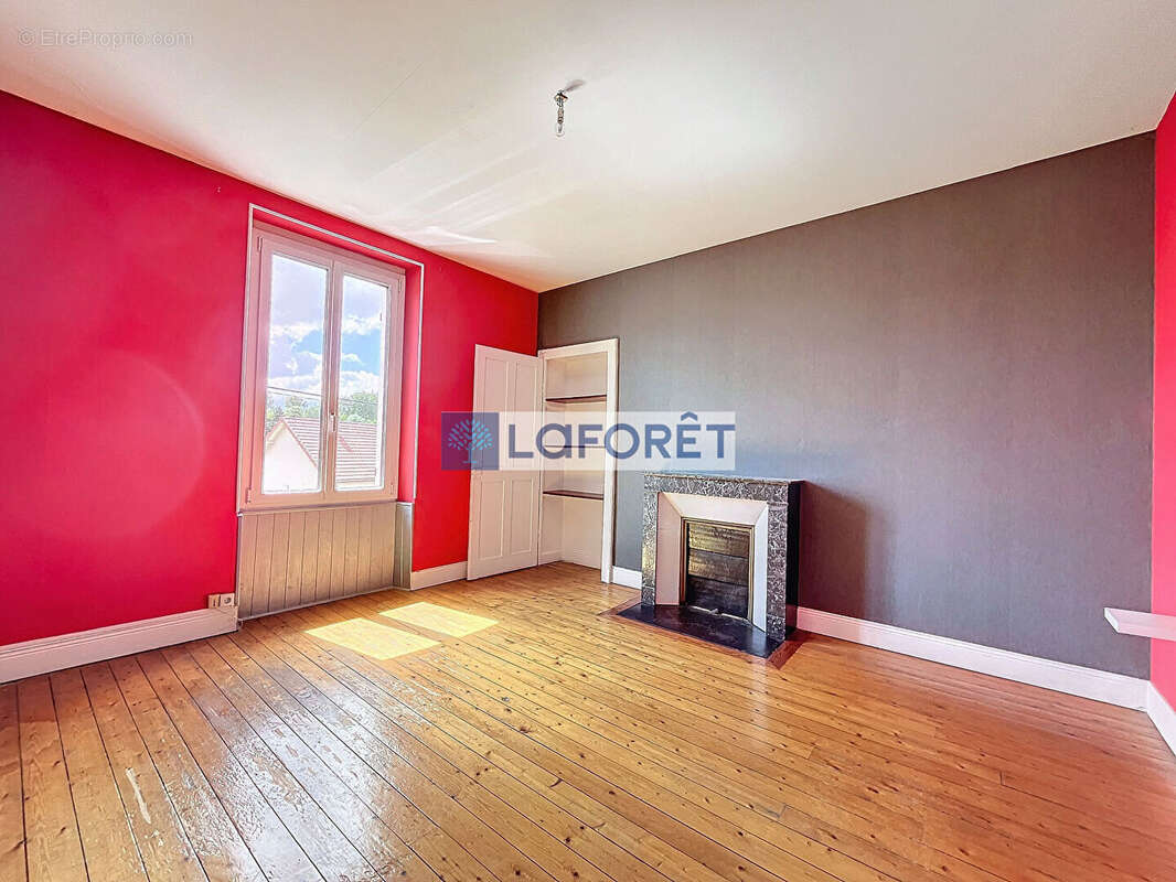 Maison à BROUSSEVAL