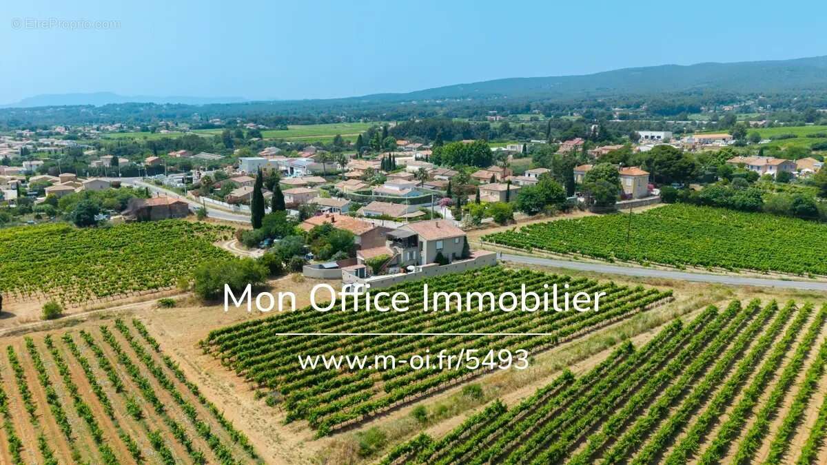 Maison à SAINT-CYR-SUR-MER