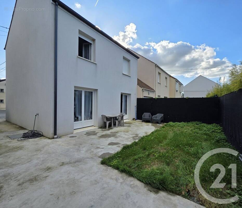 Maison à MARCHEMORET