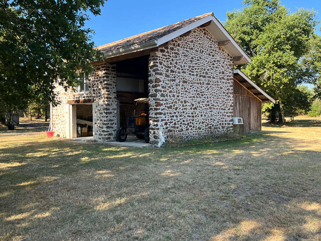 Maison à SAUGNACQ-ET-MURET