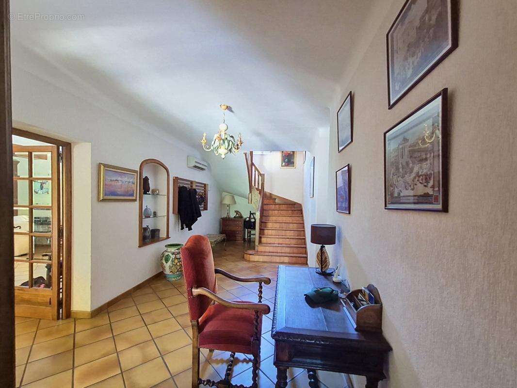 Maison à CAVEIRAC