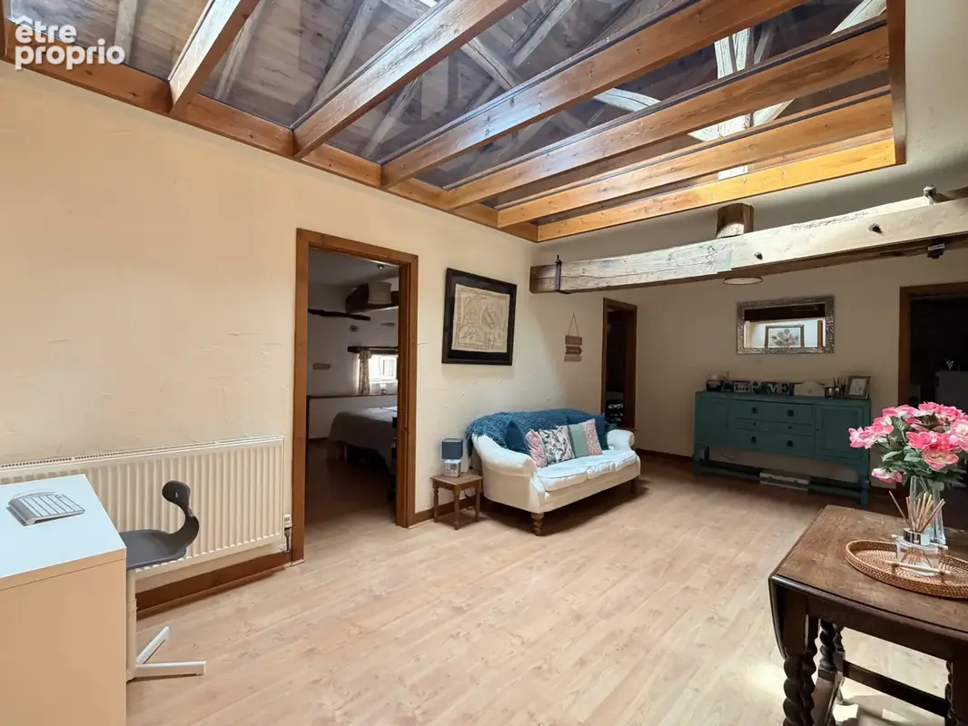 Propriété de caractère exceptionnelle avec gîte, vaste grange et nombreux bâtiments – proche de Civray - photo 8