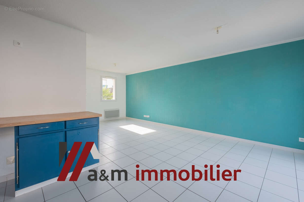 Maison à CHATEAUNEUF-LES-MARTIGUES
