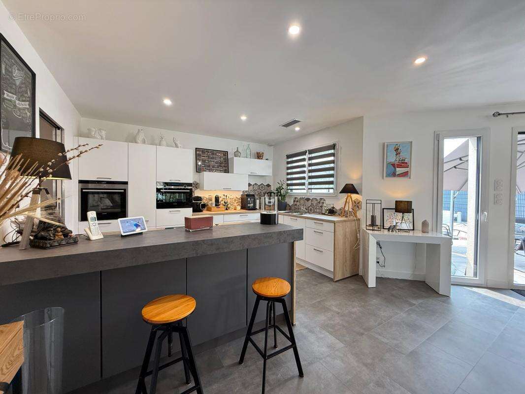 Maison à SAINT-SULPICE-DE-ROYAN