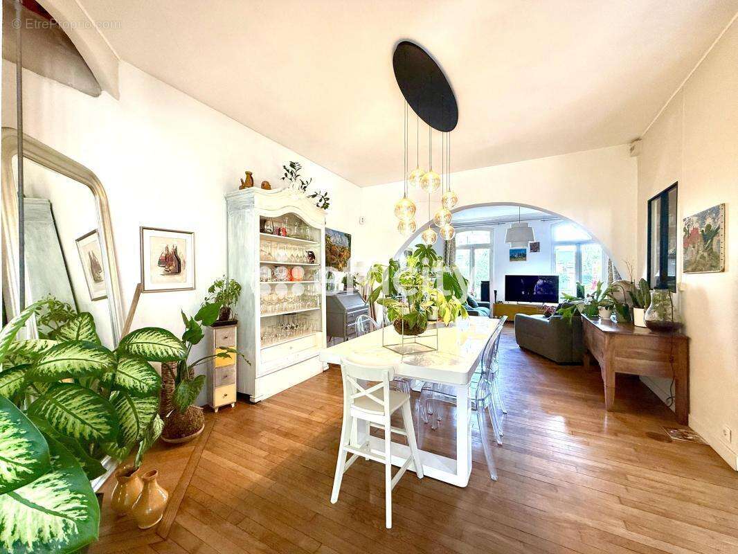 Maison 225 m² à Soissons  - photo 8