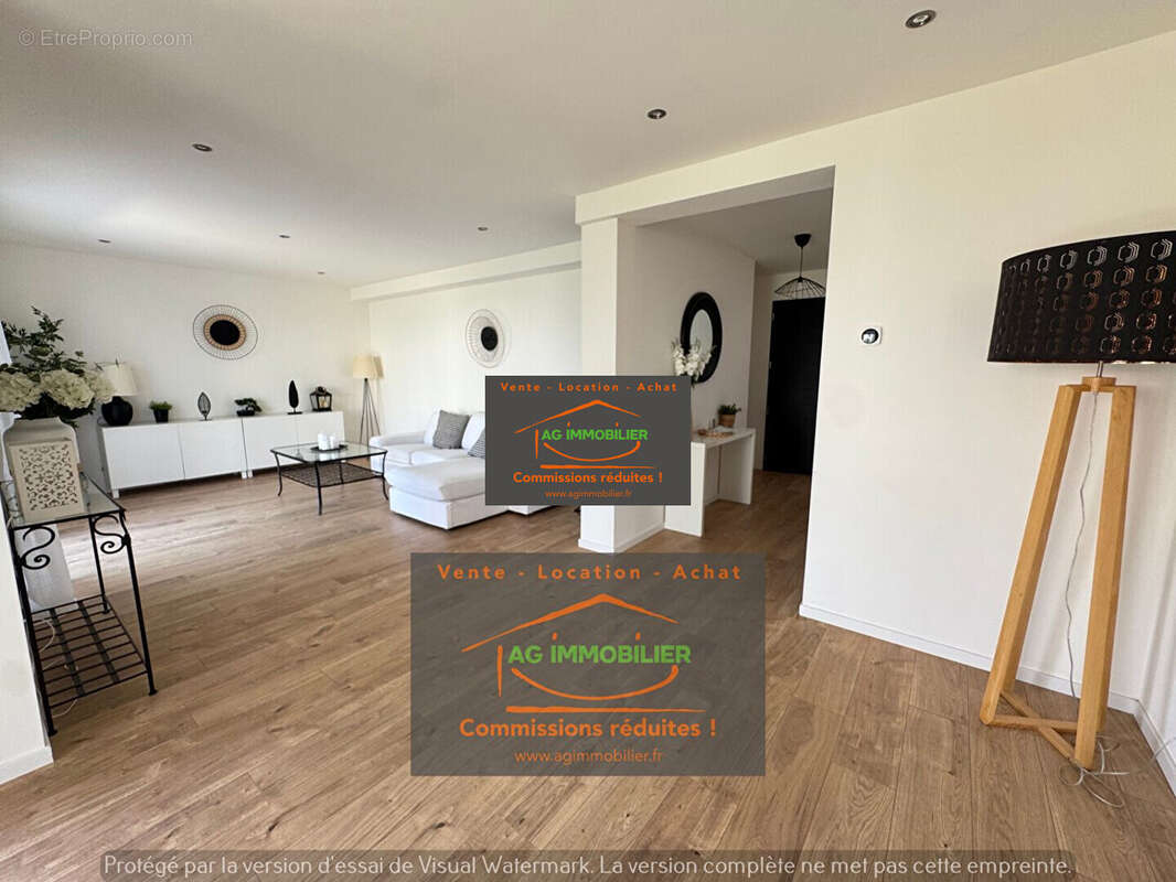 Maison à LA CHAPELLE-DES-FOUGERETZ