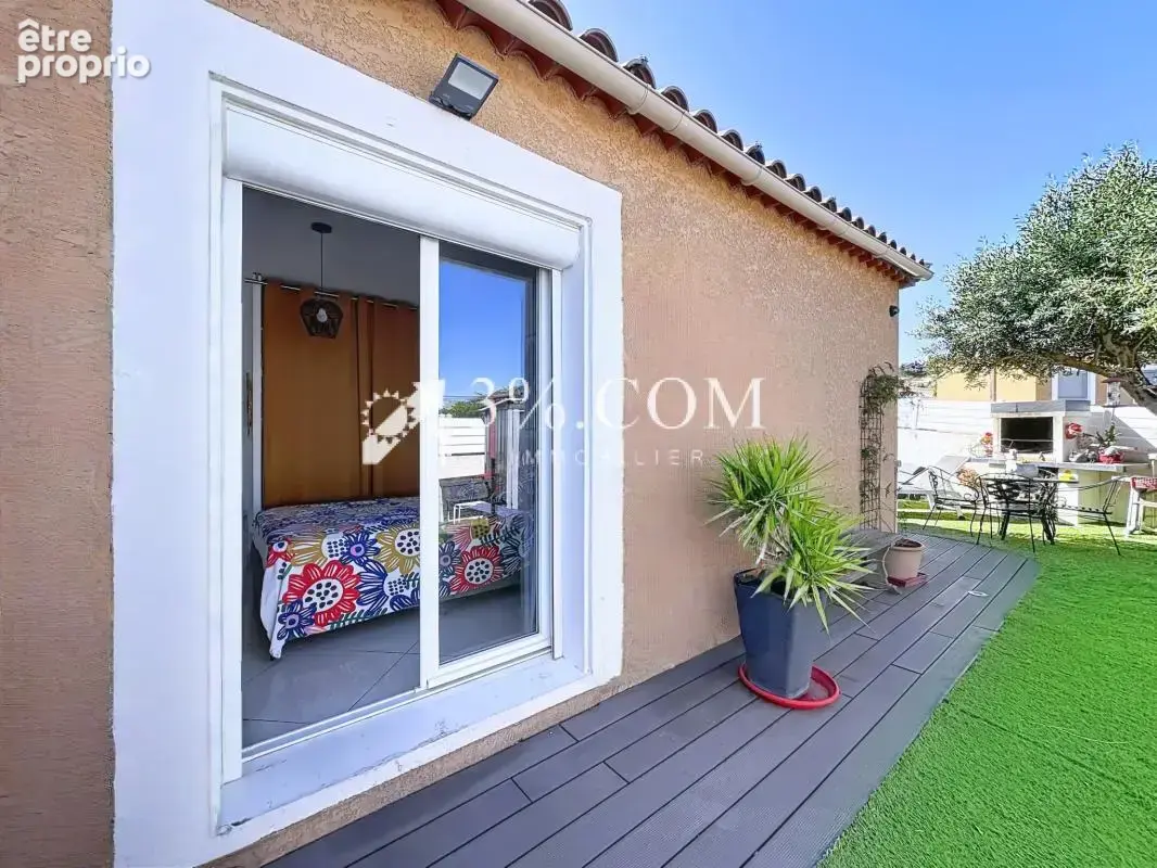 Maison de plain-pied avec piscine, jardin et vue dégagée sur - photo 21
