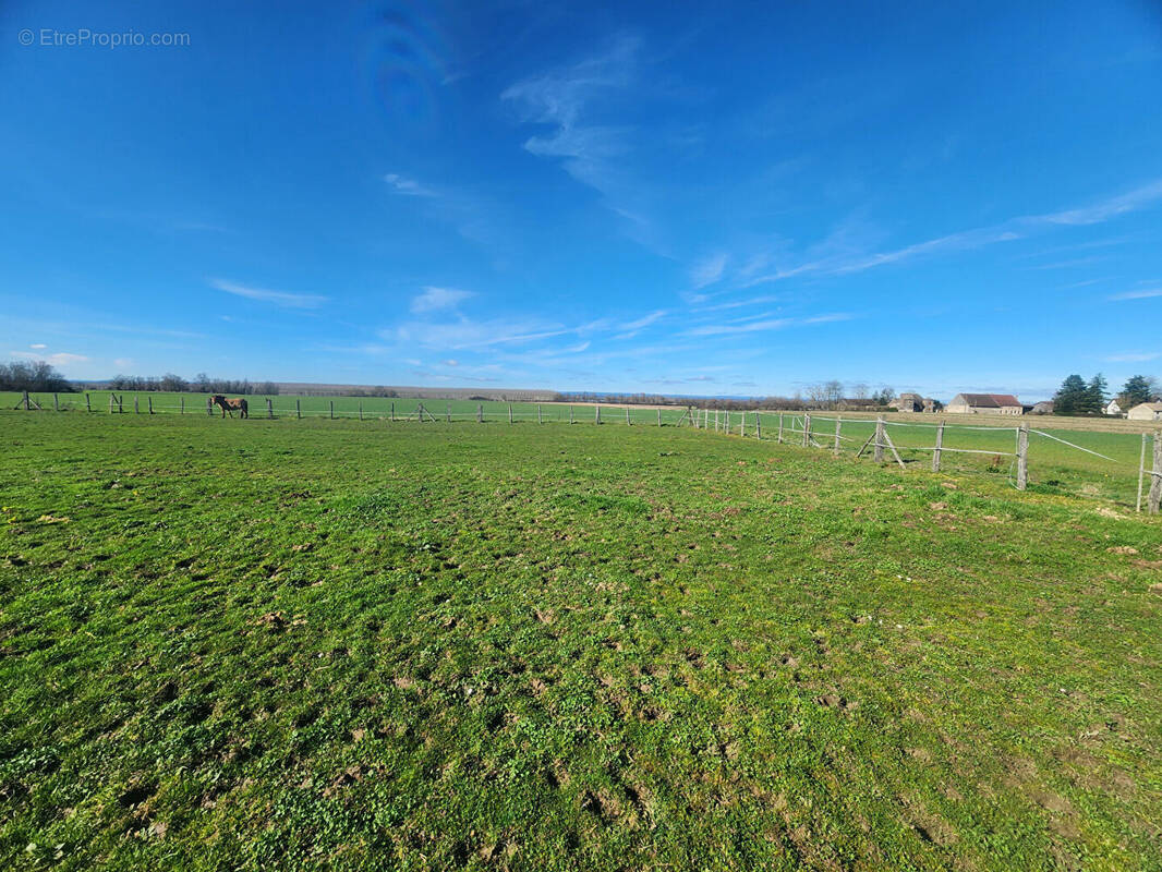 Maison à SAINT-MAURICE-EN-RIVIERE
