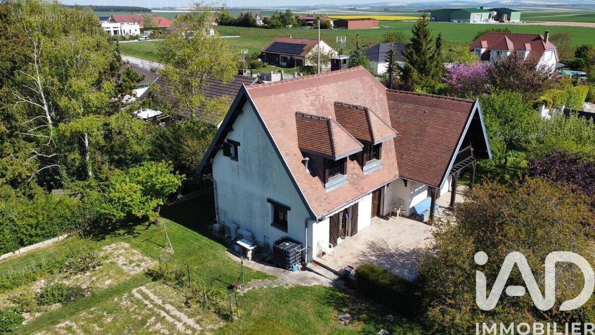 Photo 1 - Maison à SAINT-LYE