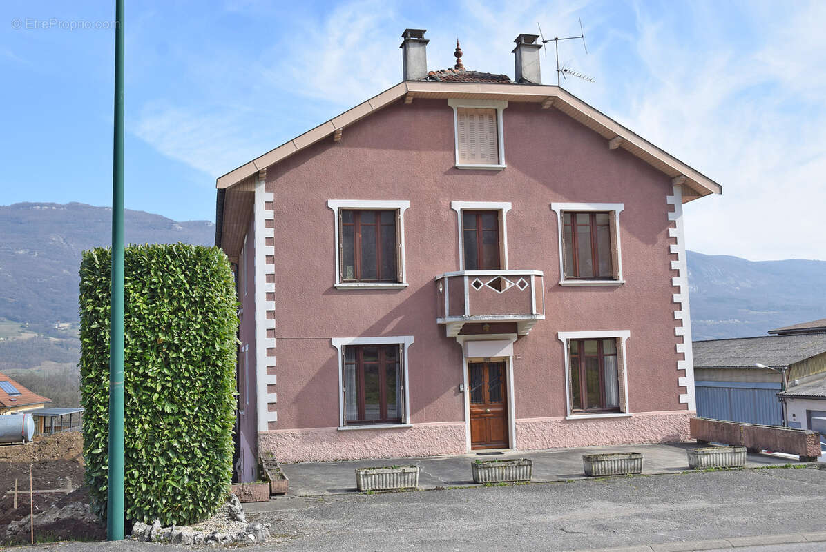 Villa traditionnelle à 5 kms de SEYSSEL. - photo 3