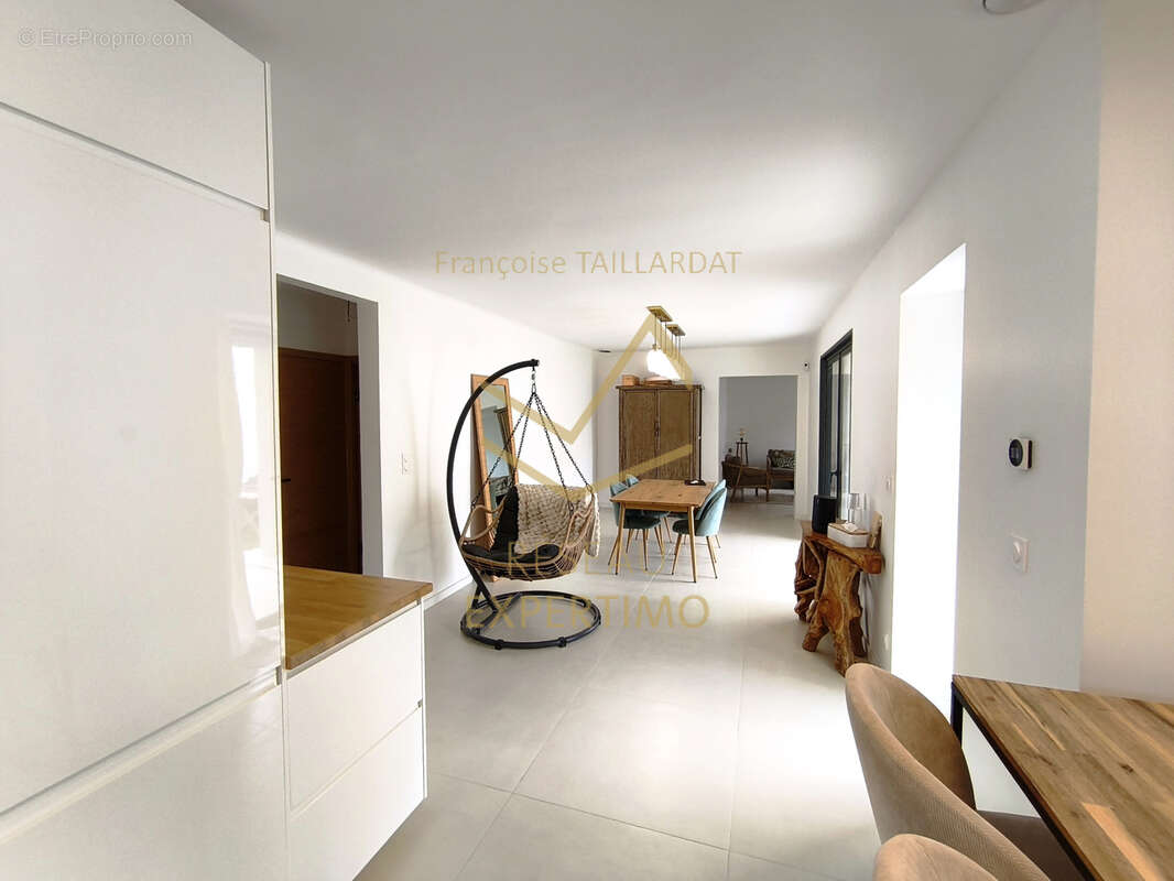 Maison renovee de plain pied quartier recherche proche de la ville - photo 12