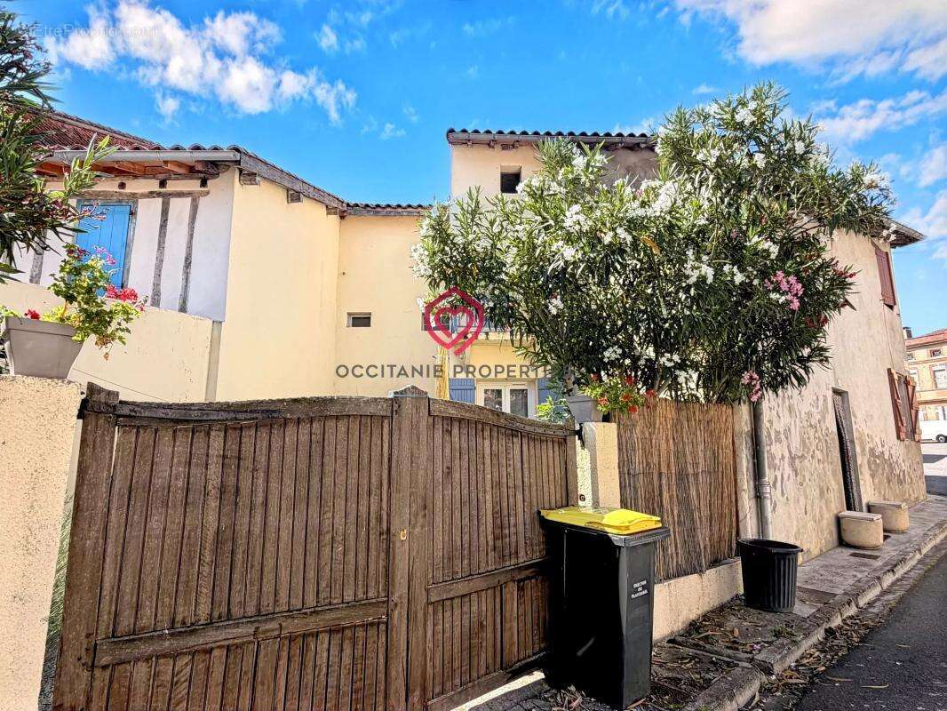Maison de village rénovée avec extérieur - photo 12