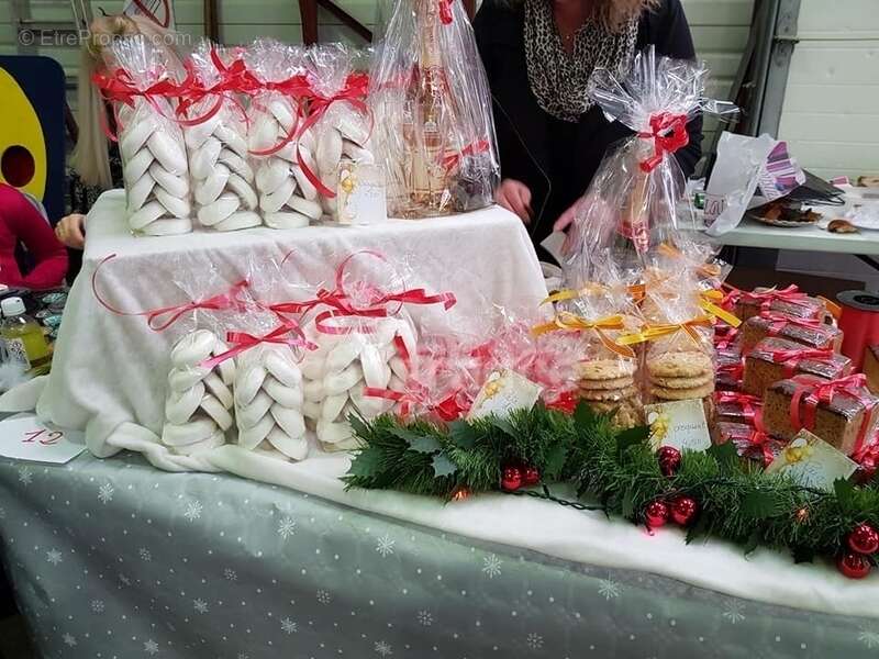 Commerce à SAINT-LAURENT-DE-CERDANS