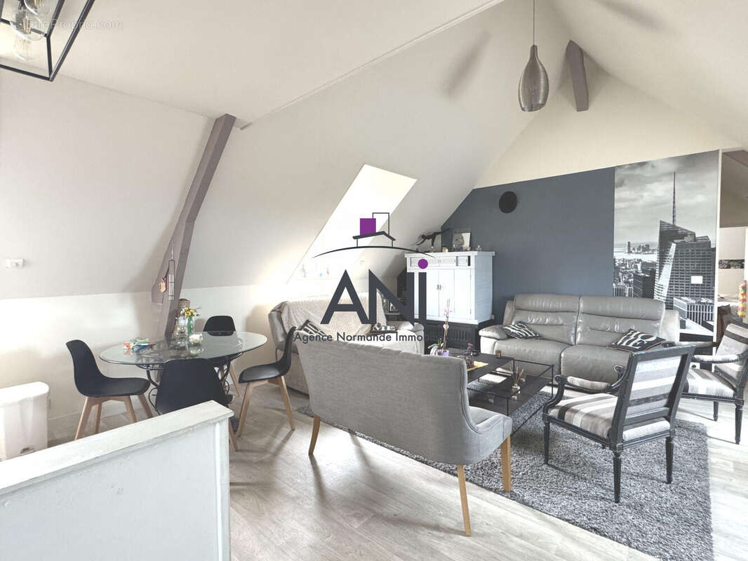 Appartement à GREGES
