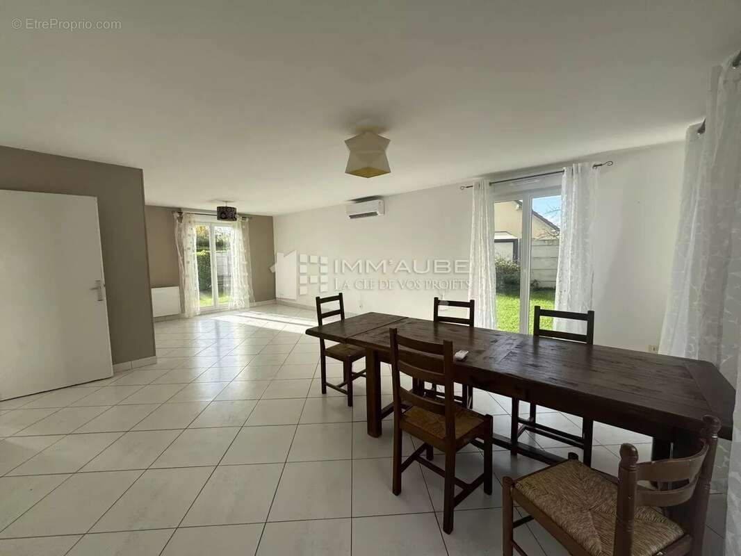 Maison à NOGENT-SUR-SEINE