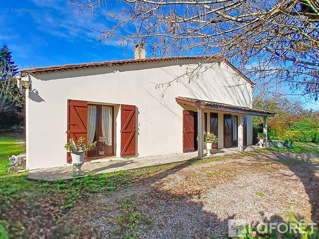 Maison à CARBON-BLANC