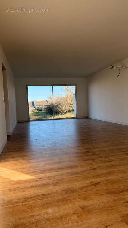 Photo 2 - Maison à LE SEQUESTRE