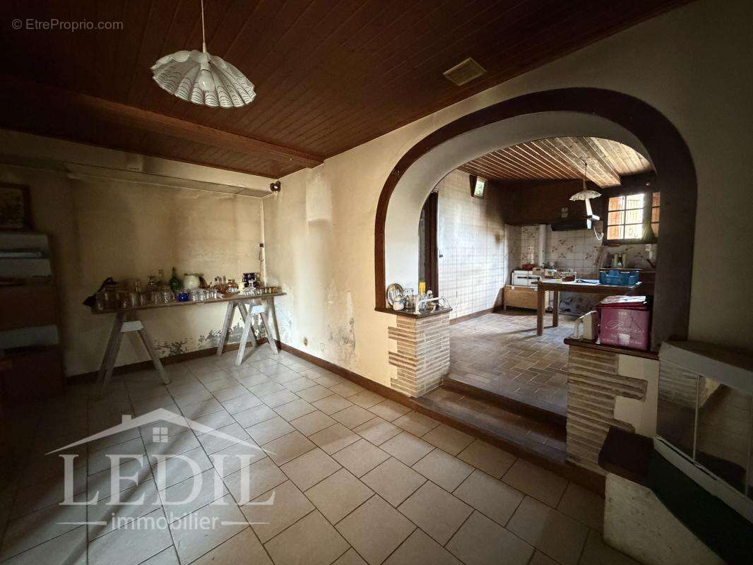 Maison avec jardin et dépendances - photo 6